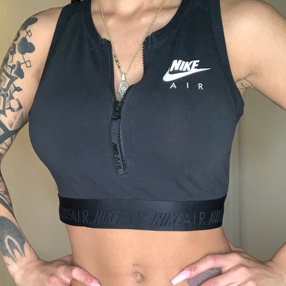 Never worn Nike crop top